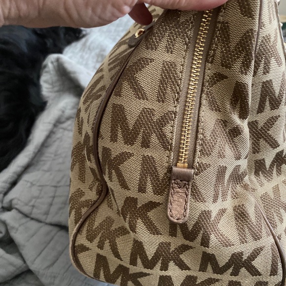 Michael Kors Gold threaded Signature Satchel - Picture 8 of 11